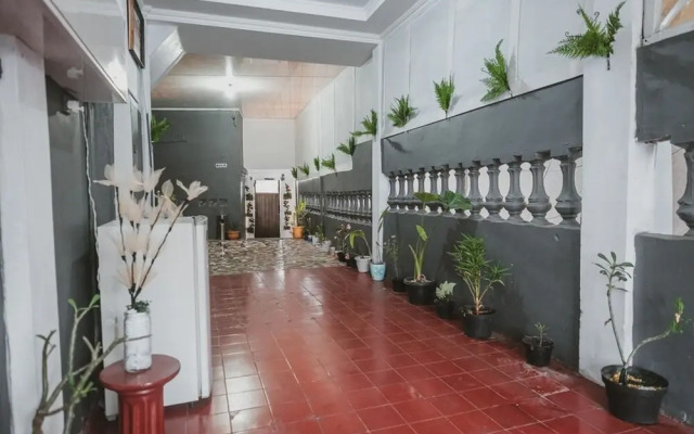 RedDoorz @ Jalan Monjali