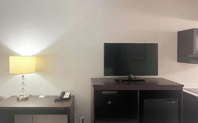 Motel 6 Charlotte, NC – Airport South