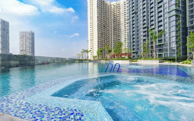 Odela Estella Riverside Luxury Vacation