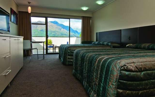 Copthorne Hotel & Apartments Queenstown Lakeview