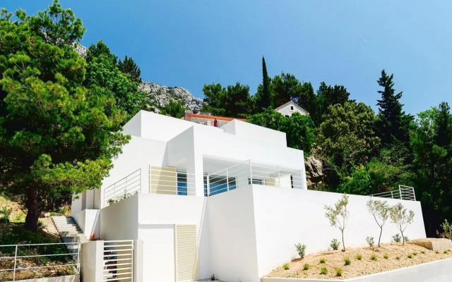 Villa V - private pool, special location & surroundings