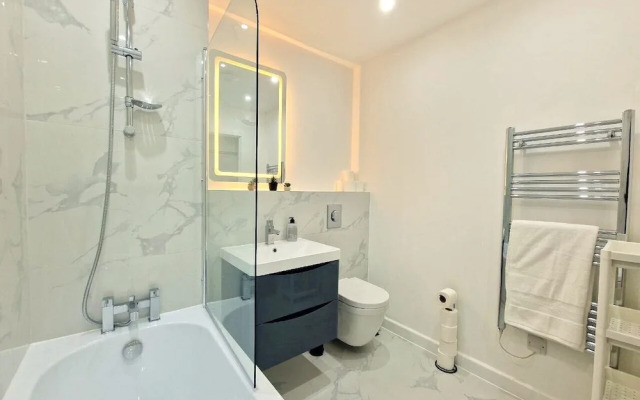 FlexiLux Stays - Luxury New Apt. L1B134