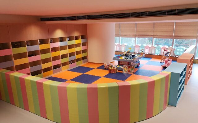 Crowne Plaza Zhuhai City Center by IHG