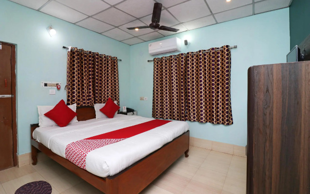 Hotel Samrat Holiday Inn