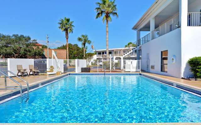 Motel 6 Destin, FL