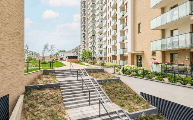 Starowiejska With Parking by Renters