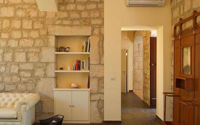 Charming Part of Traditional 'baglio' With Pool and Strategic Location