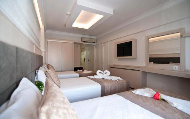 Royce Hotel