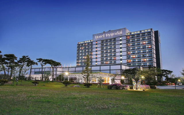 Hotel Hyundai by Lahan Mokpo