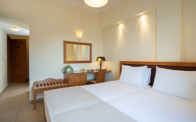 Pantheon City Hotel