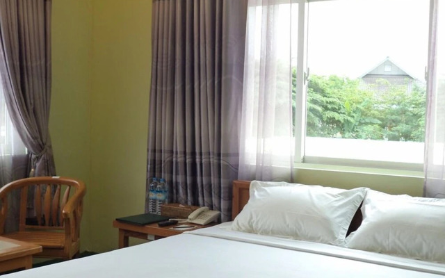 Jade Royal Hotel