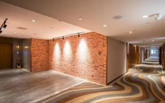 James Joyce Coffetel Hotel (Shijiazhuang Zhongchu Square Shizhuang Subway Station)