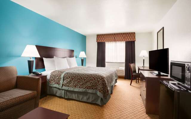 Days Inn & Suites by Wyndham Conroe North