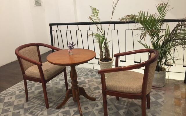 Queen Boutique Hotel - Hostel