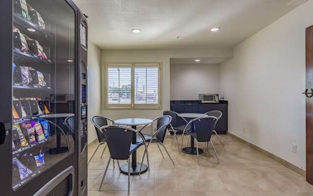 Studio 6 Plano, TX