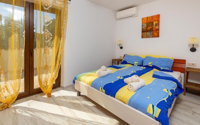 Awesome Home in Rovinj With Wifi and 6 Bedrooms