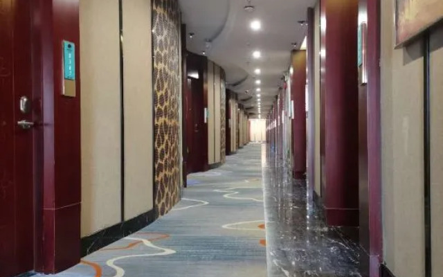 Luxotel Hotel