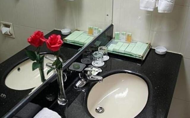 Chengde Wenguan Hotel