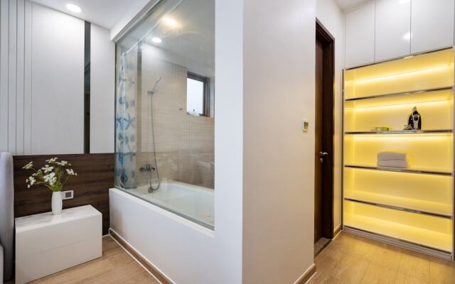 Convinia Luxury The Peak Midtown