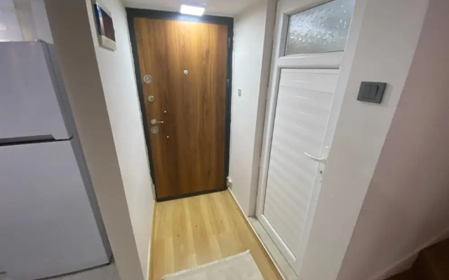 Beautiful 3-bedroom House With Sea View and Garden
