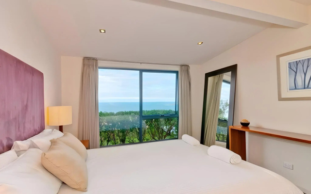 Beacon Point Ocean View Villas