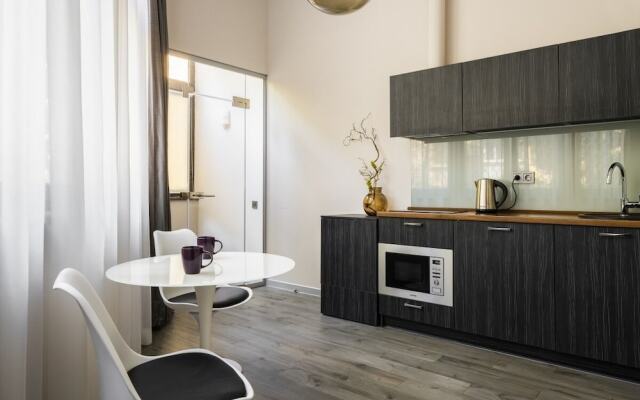 KievApts Sofievskaya 18
