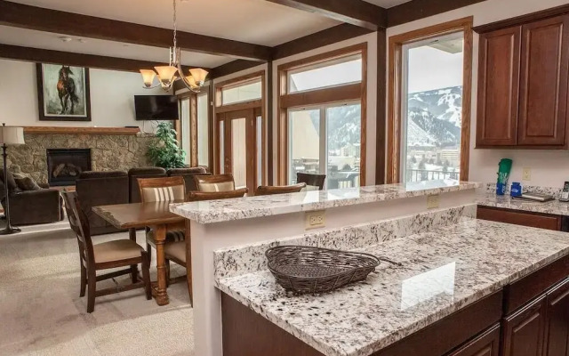 6 Chambertin Townhomes 4 Bedroom Townhouse by RedAwning