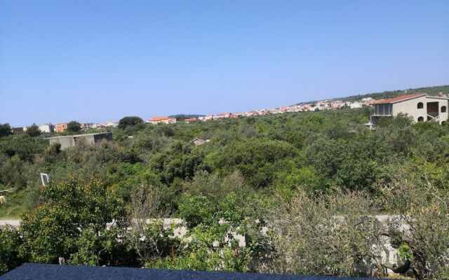 A3 Cozy Apt. w. big Garden, 2 Balconies & Grill