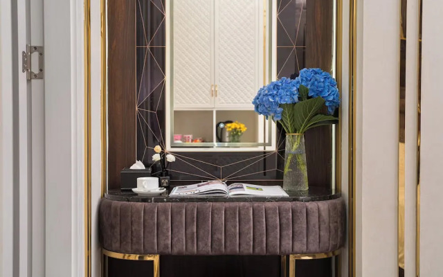 Romeo 2 Hotel HN by Bay Luxury