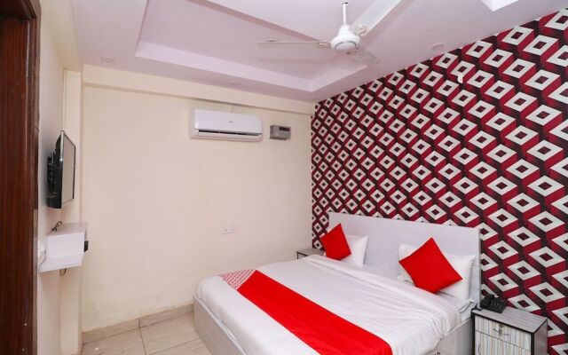 OYO 29362 Angel Pink Hotel