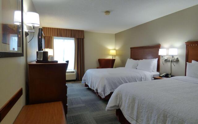 Hampton Inn Charleston-Southridge