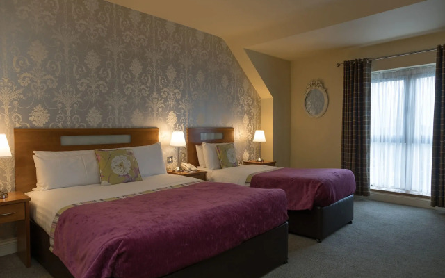 Raheen Woods Hotel