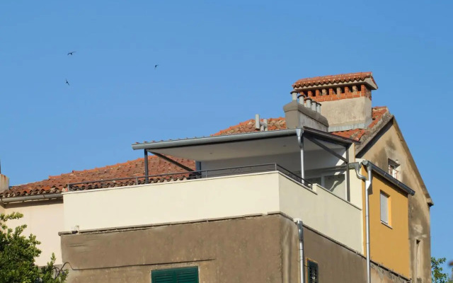 Prime Location Penthouse apt with a large terrace