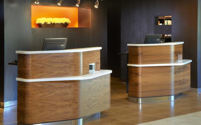 Courtyard Columbus Worthington