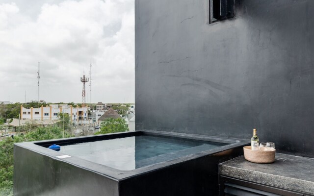 Luxury 1 Bedroom Penthouse by Iik Tulum