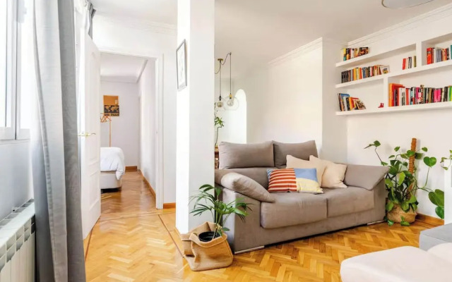 Bright Pelayo - Enchanting 1BR Home in Chueca