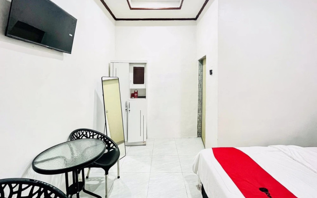 RedDoorz @ Hardi Homestay near Funland Berastagi – Guest Rooms – Berastagi