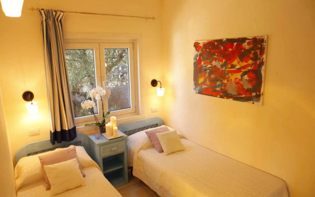 Baia de Bahas Residence