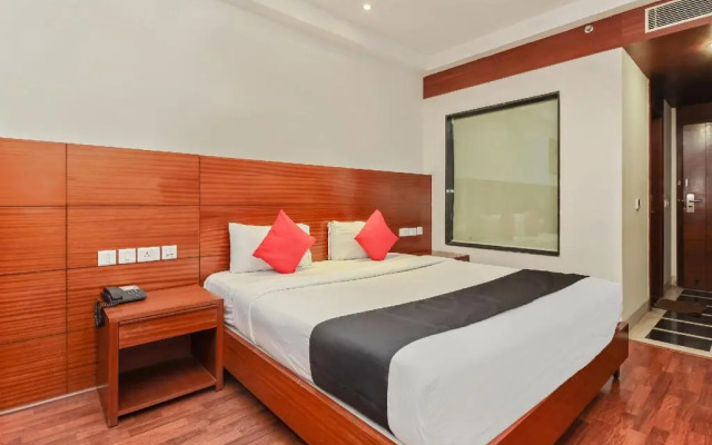 Hotel Lake View by OYO Rooms