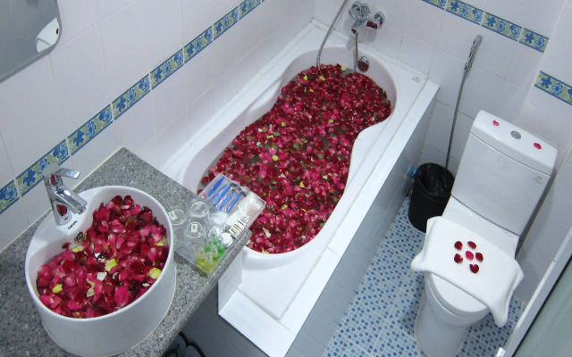 Kaung Myint Hotel