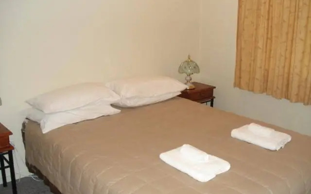 La Rive Motel