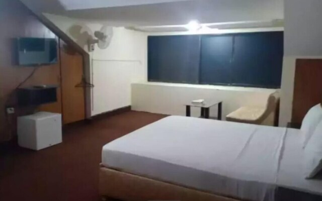 Kalash Hotel Lahore