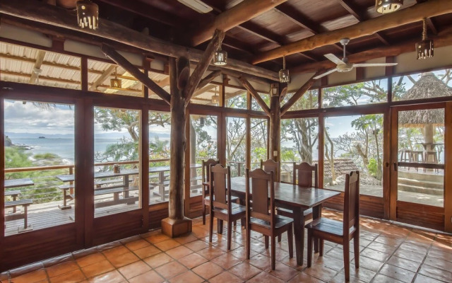 Costa Dulce Ecolodge and Retreat Center