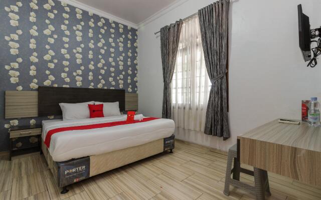 RedDoorz near Pantai Panjang Bengkulu