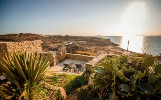 Romantic Mykonian Oasis Suite w Jacuzzi