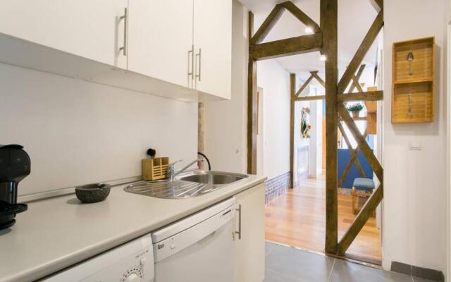 JP39 - Baixa 18th century tiles apartment with 2 bdr!