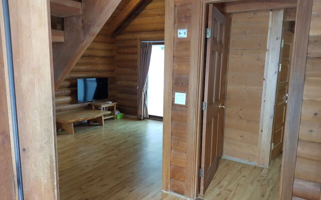 Dunnae Nature Forest Lodge House