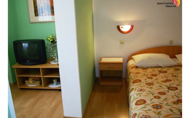 Apartments Biserka