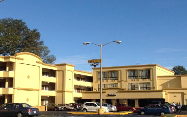 Diamond Inn and Suites