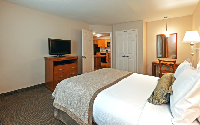 Candlewood Suites Pearland by IHG